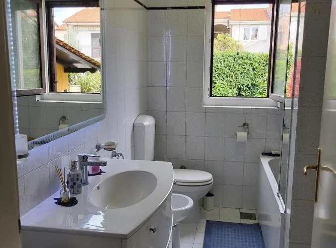 Jasmine With Swimming Pool *