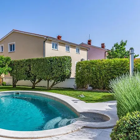 Villa Jasmine With Swimming Pool *