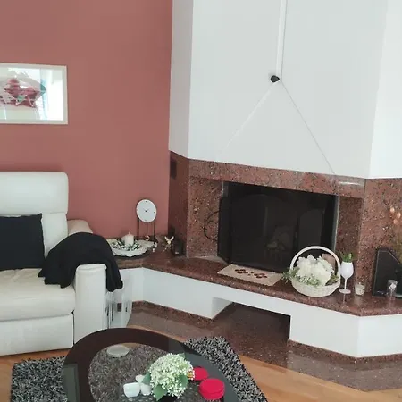 Jasmine With Swimming Pool 普拉