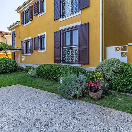 Jasmine With Swimming Pool Villa