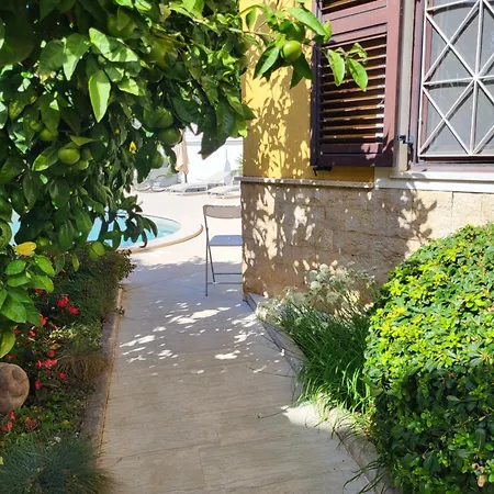 Jasmine With Swimming Pool *
