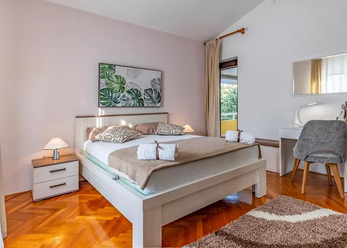 빌라 Jasmine With Swimming Pool *