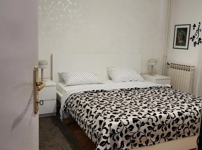 Jasmine With Swimming Pool 빌라