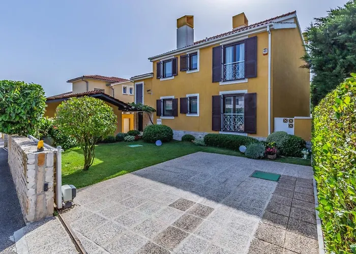 빌라 Jasmine With Swimming Pool 풀라